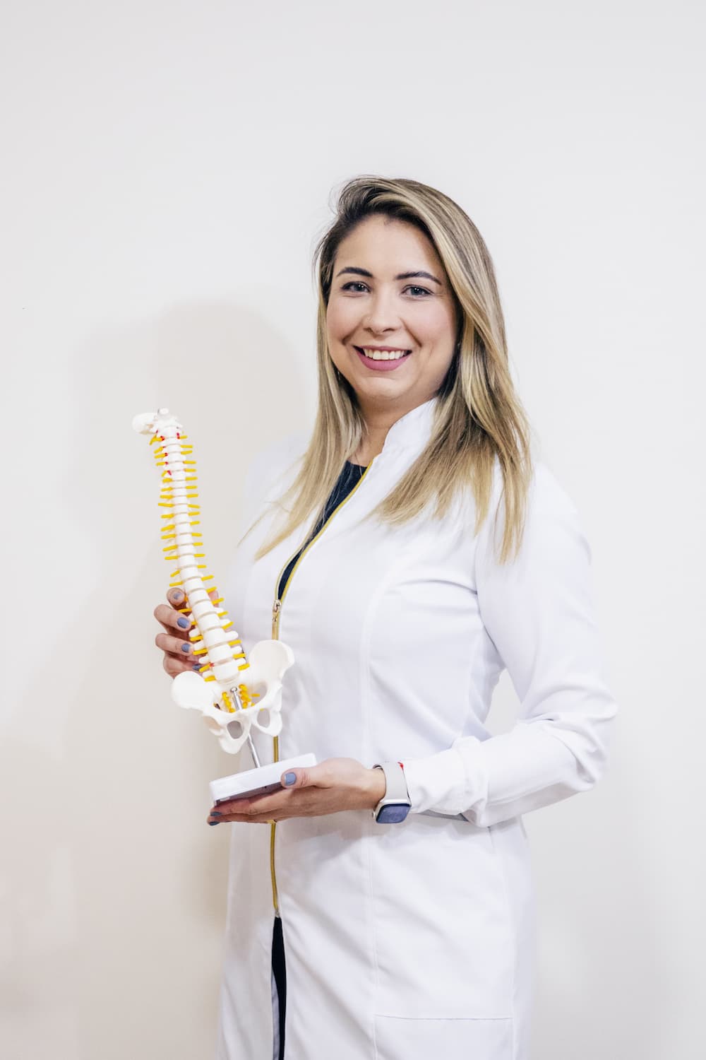 Dra. Arianny Apolinário